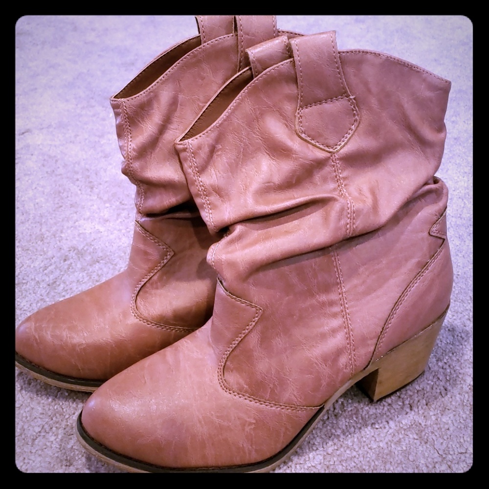 Pink Slouched boots